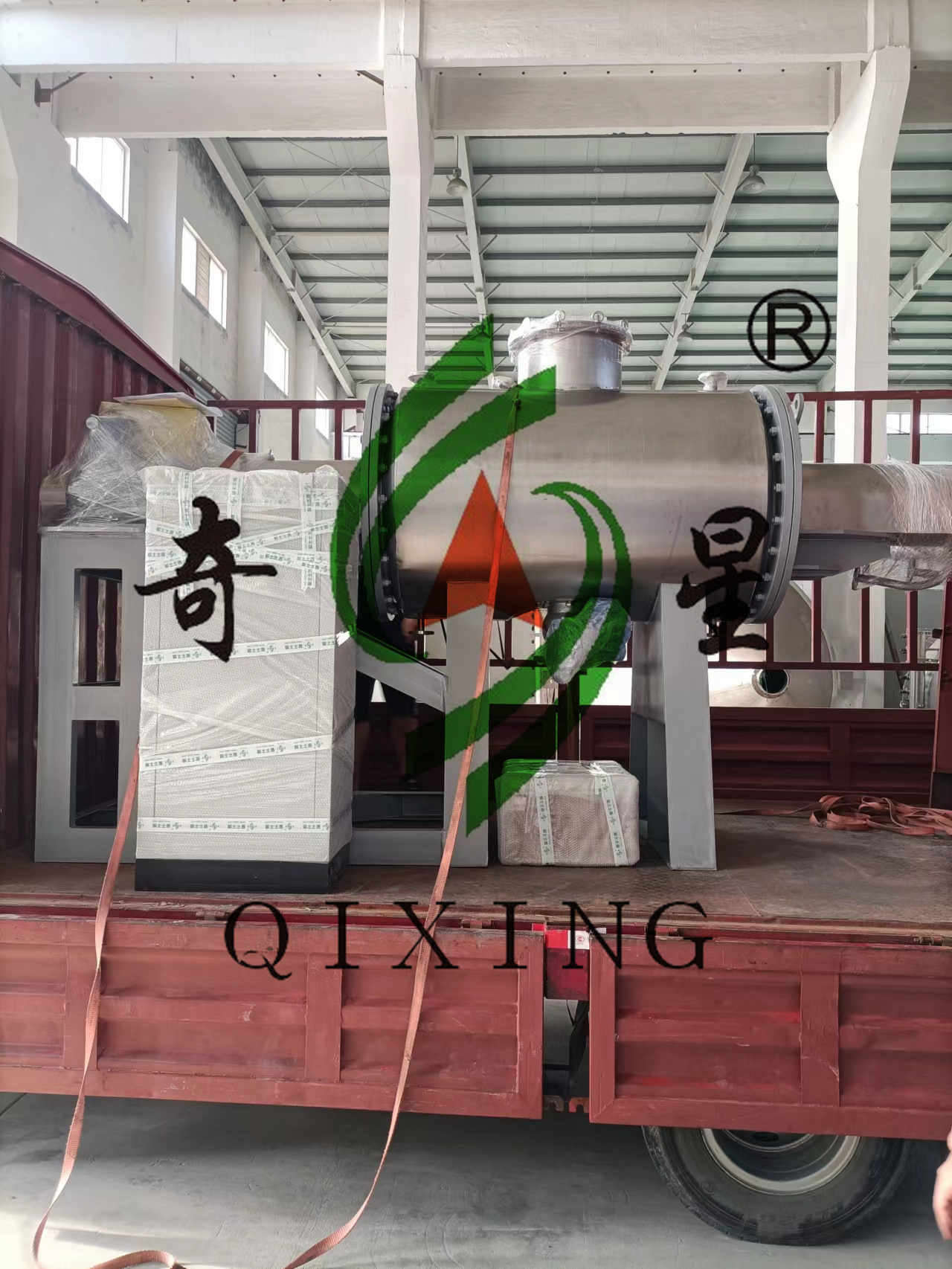 珠海某客戶(hù)在我公司訂購(gòu)的一臺(tái)ZPG-500型耙式真空干燥機(jī)已完成發(fā)貨。
